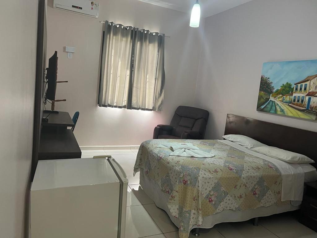 Jacaranda Palace Hotel Тейшейра-ди-Фрейтас Экстерьер фото