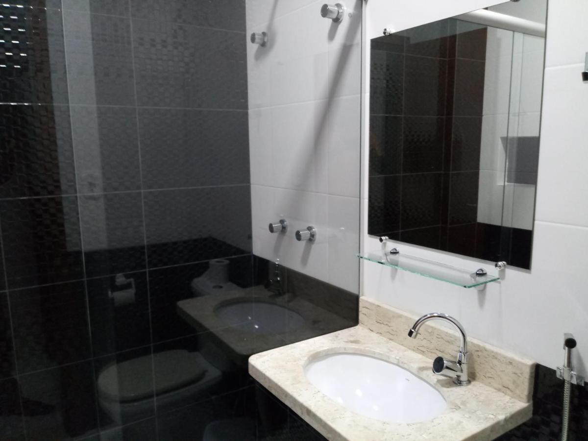 Jacaranda Palace Hotel Тейшейра-ди-Фрейтас Экстерьер фото